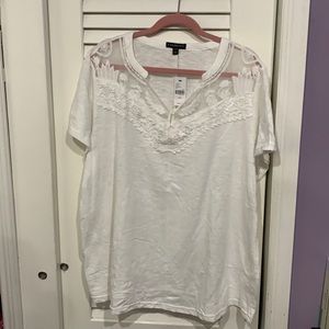 NWT Lane Bryant short sleeve lace front top